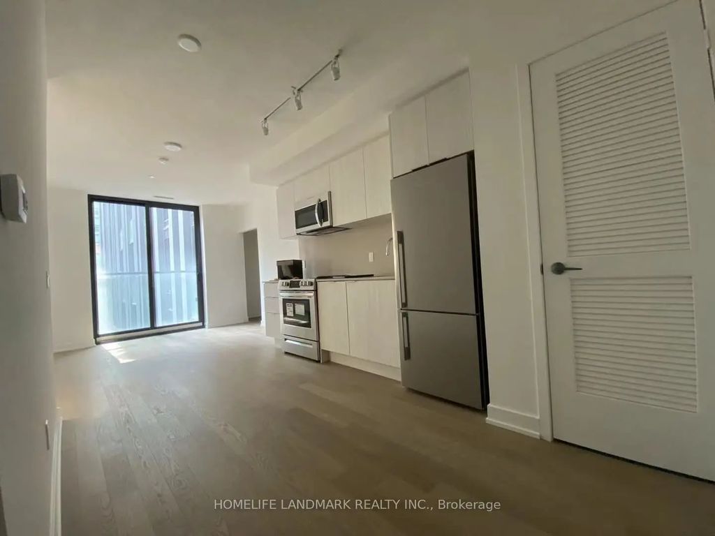 25 Richmond Street E 209, Toronto C08