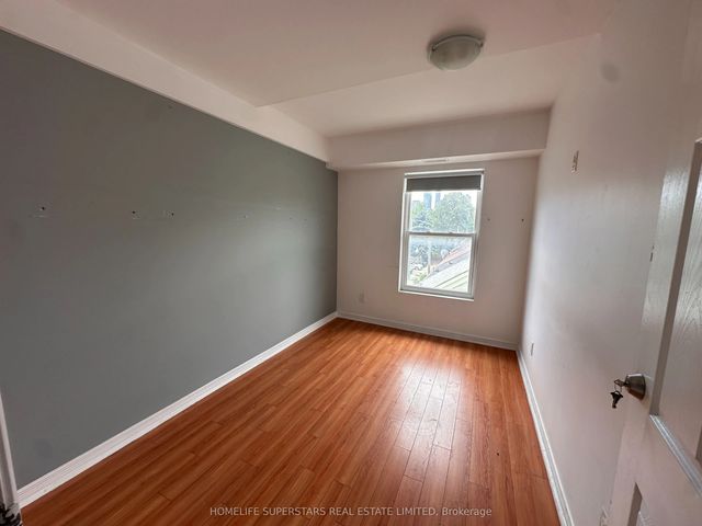 38 Kensington Place 206, Toronto C01