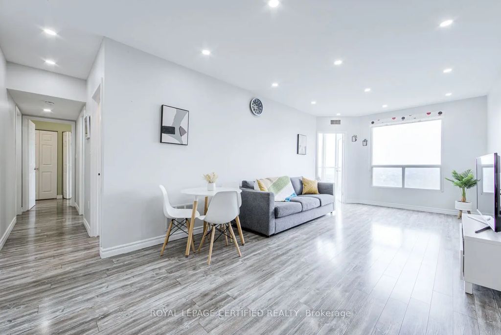 5 Concorde Place 1911, Toronto C13