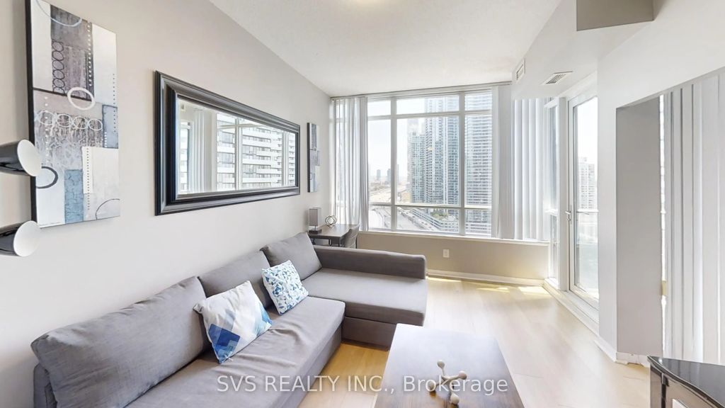 55 Bremner Boulevard 1705, Toronto C01
