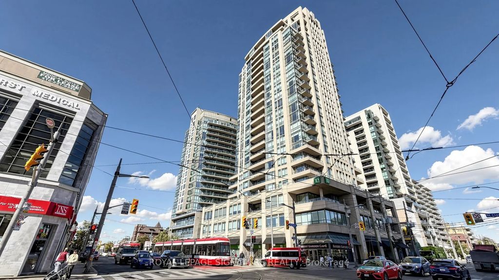 500 St Clair Avenue W 402, Toronto C03