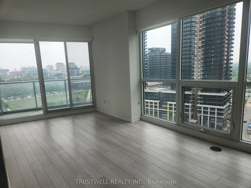 115 Mcmahon Drive 1803, Toronto C15