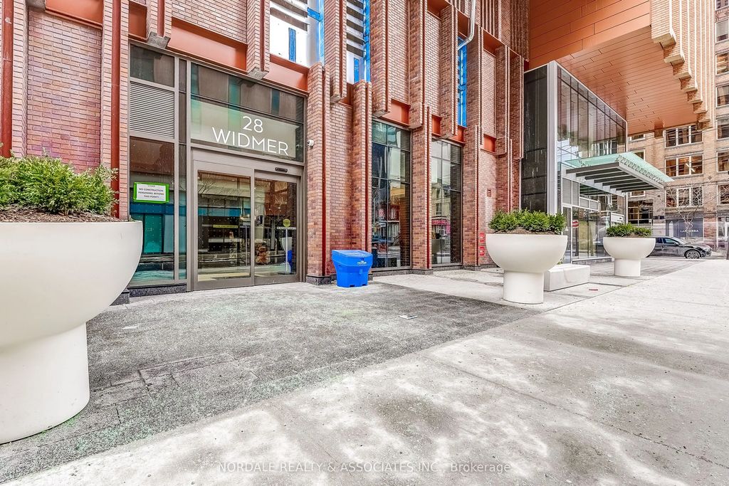 28 Widmer Street 3127, Toronto C01