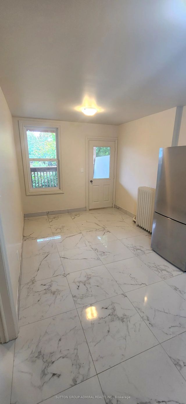 1030 St Clair Avenue 1b - 2nd Floor, Toronto C03