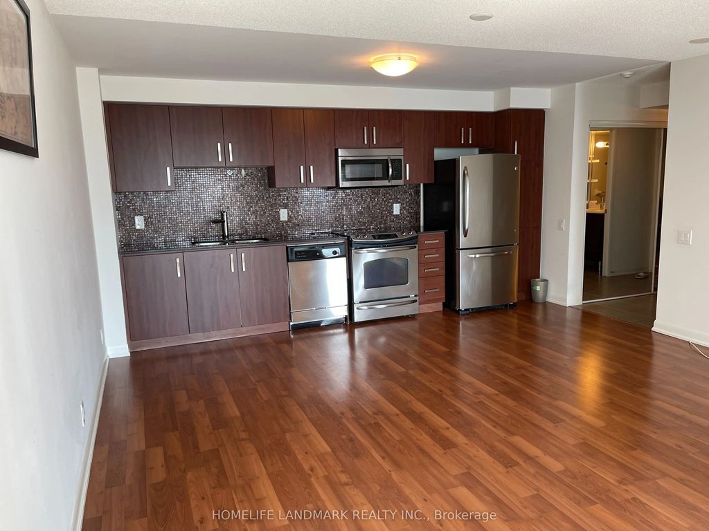 17 Anndale Drive 1117, Toronto C14
