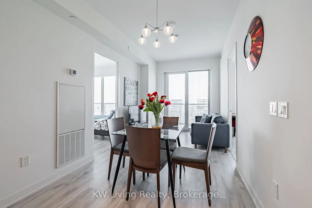 100 Dalhousie Street 5104, Toronto C08