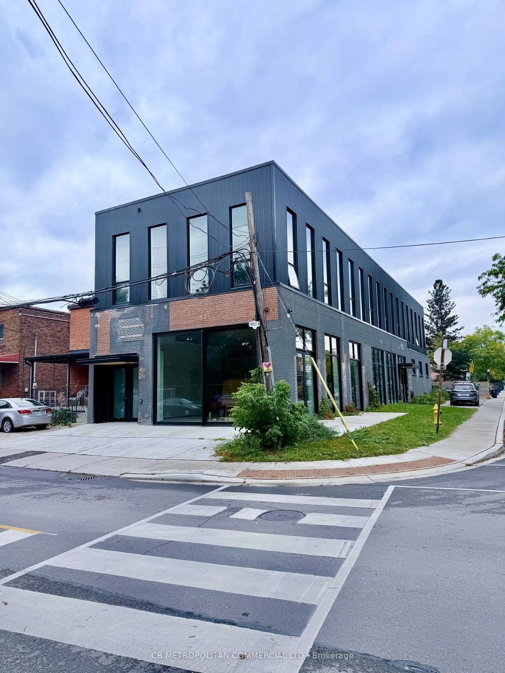 22 Geary Avenue, Toronto C02