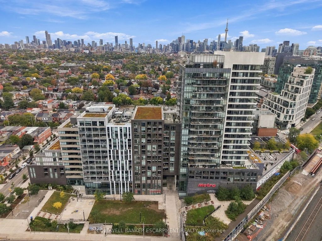 20 Minowan Miikan Lane 628, Toronto C01