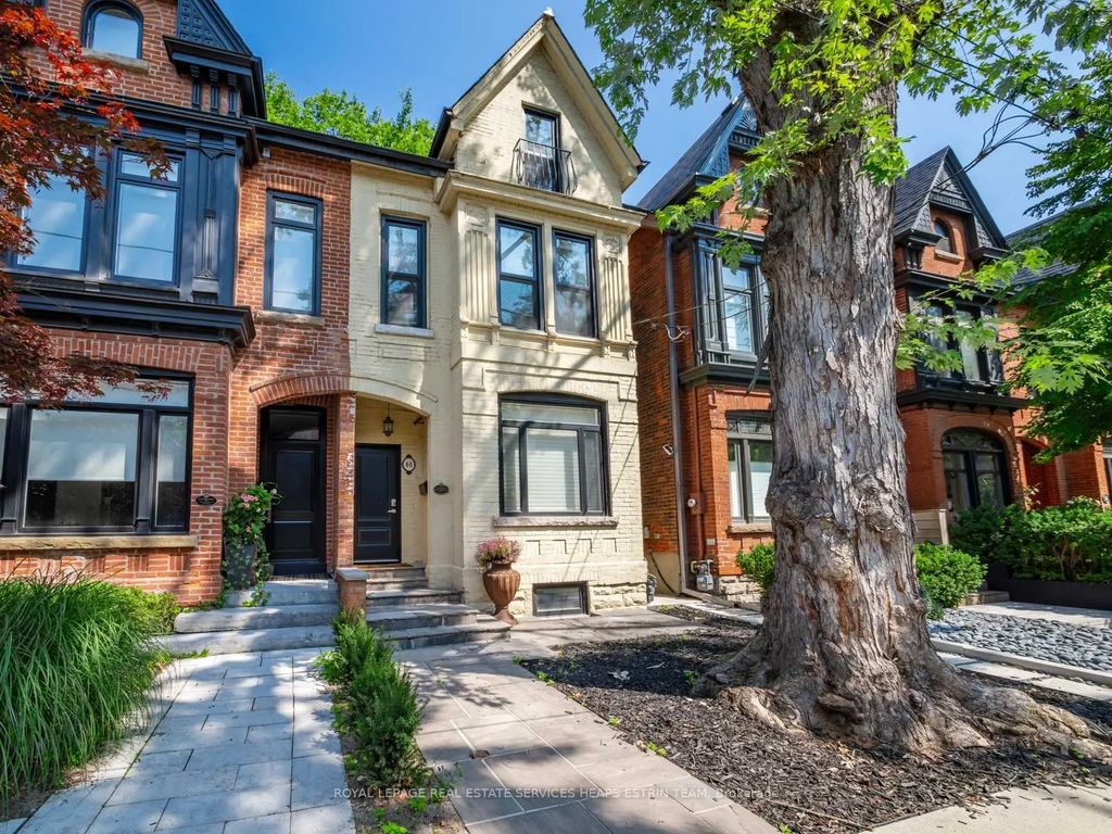 60 Boswell Avenue, Toronto C02