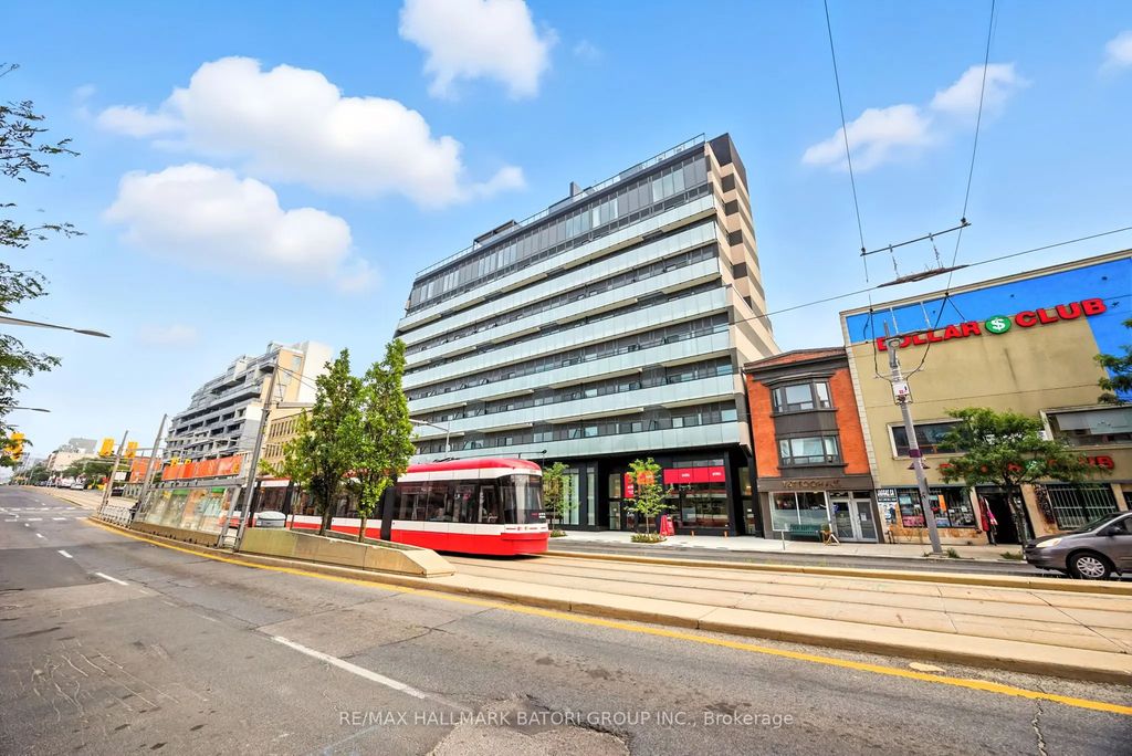 863 St. Clair Avenue W 801, Toronto C02