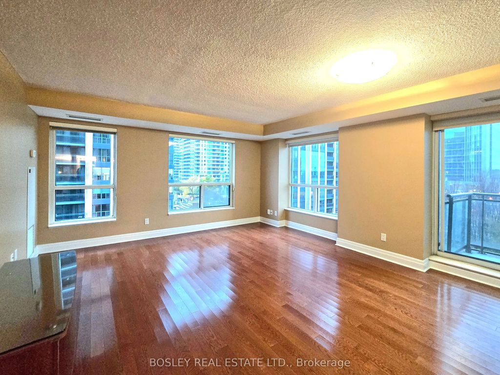 188 Doris Avenue 615, Toronto C14