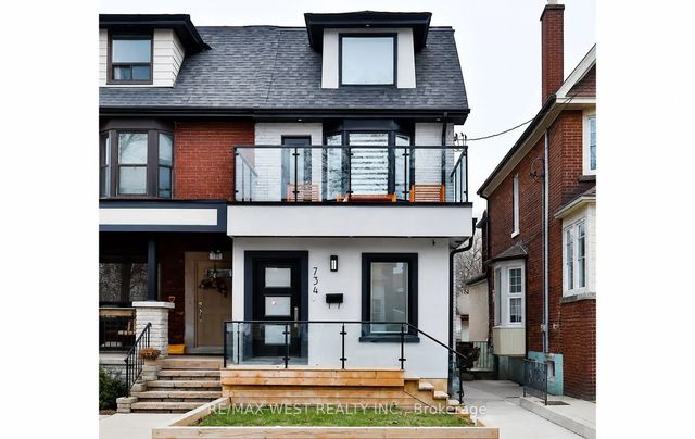 734 Shaw Street, Toronto C01