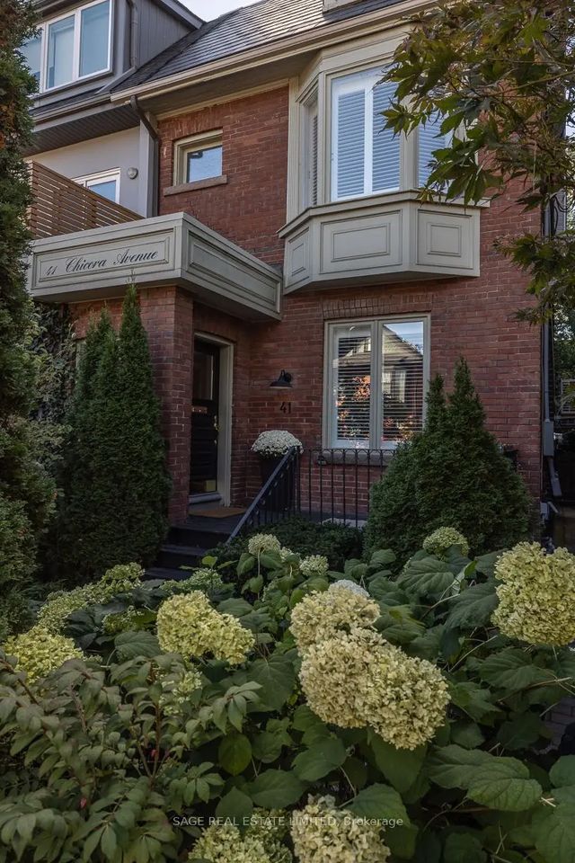41 Chicora Avenue, Toronto C02
