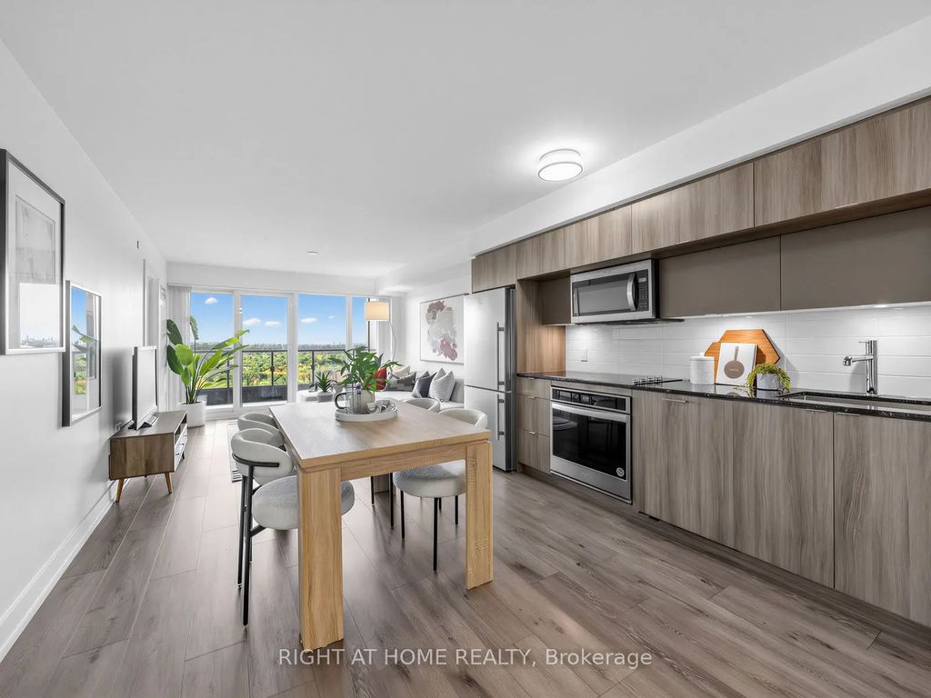 585 Bloor Street E 2423, Toronto C08