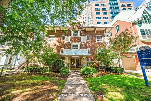 44 Huntley Street 108, Toronto C08