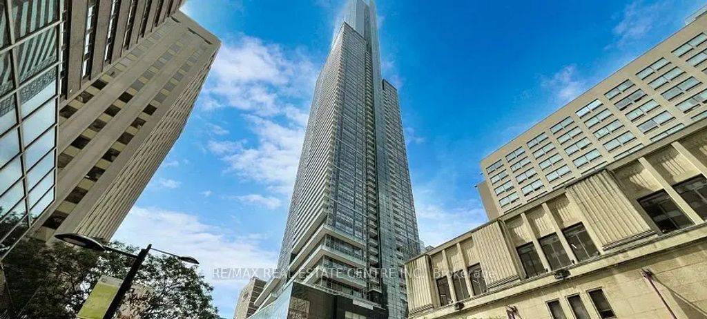 386 Yonge Street 724, Toronto C01
