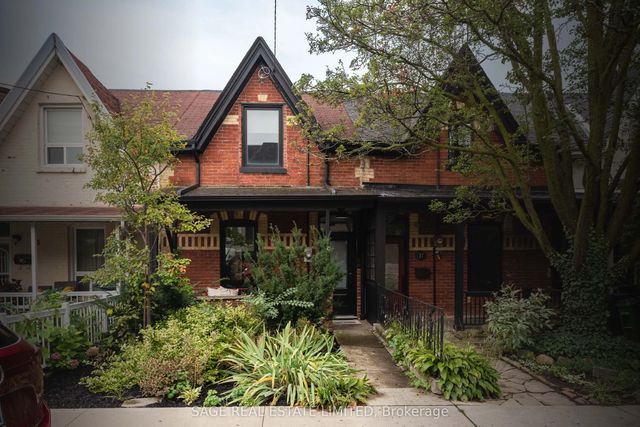 15 Crocker Avenue, Toronto C01