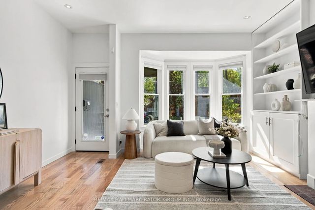 128 Wells Street, Toronto C02