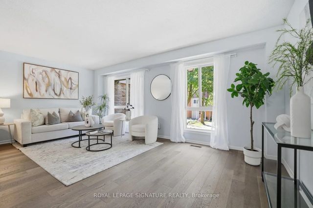 22 Snapdragon Drive, Toronto C15