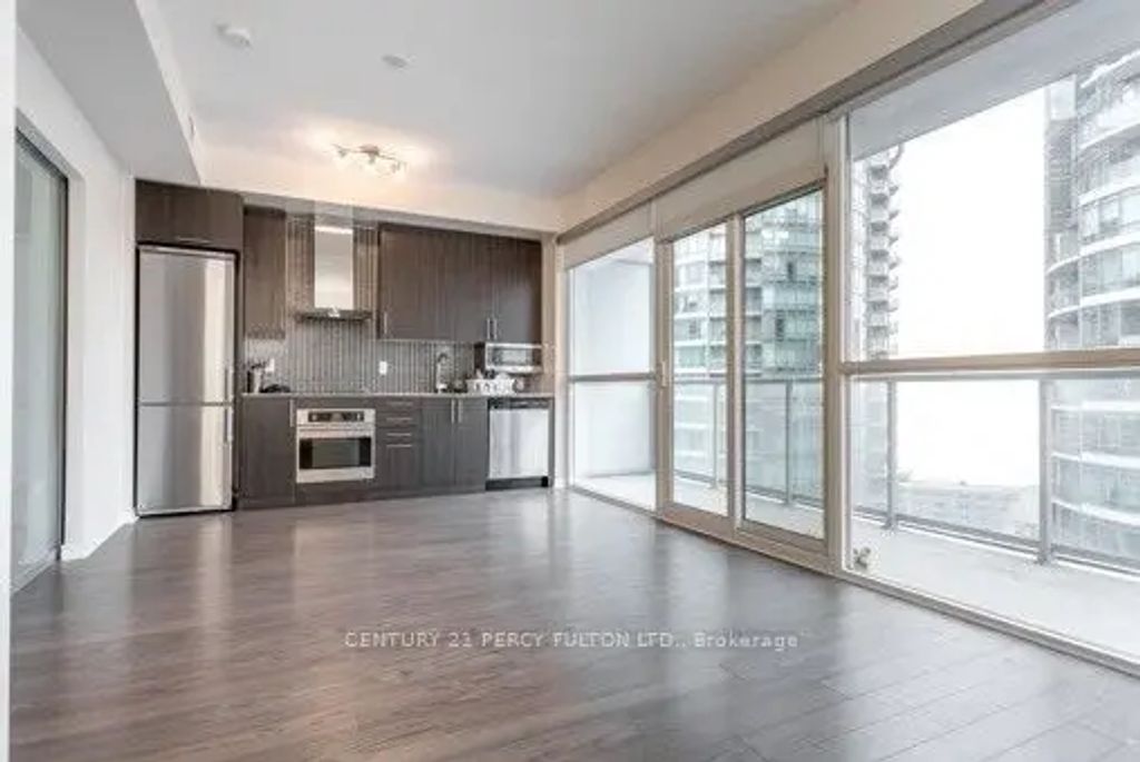 352 Front Street W 2105, Toronto C01