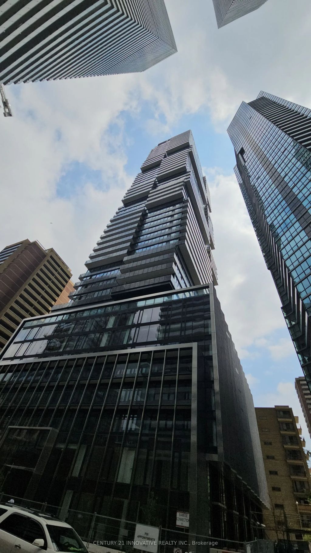 55 Charles Street E 2404, Toronto C08