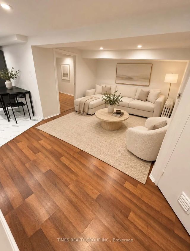 24 Coolmine Road Lower, Toronto C01