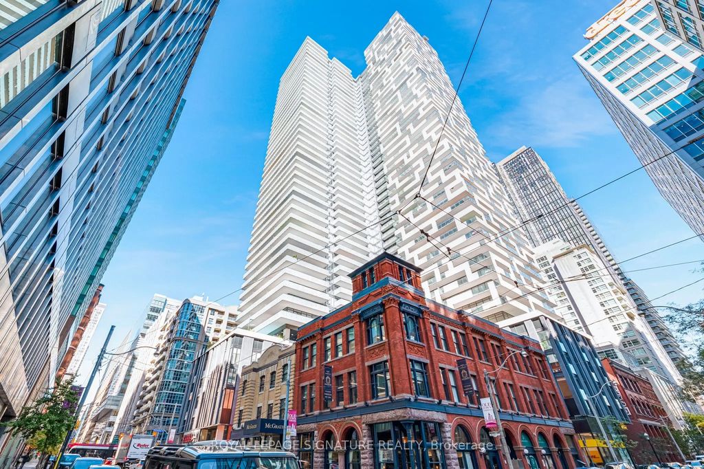 25 Richmond Street E 1212, Toronto C08