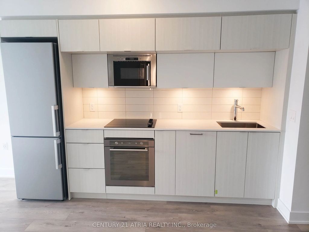 575 Bloor Street E 1702, Toronto C08