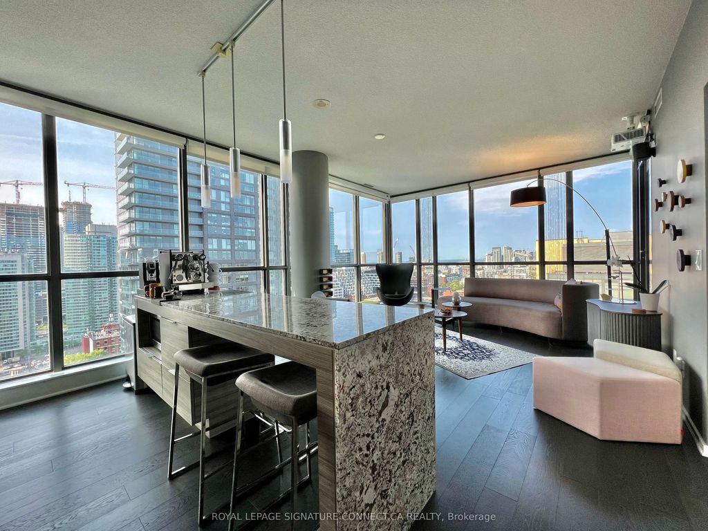 8 Charlotte Street 2107, Toronto C01