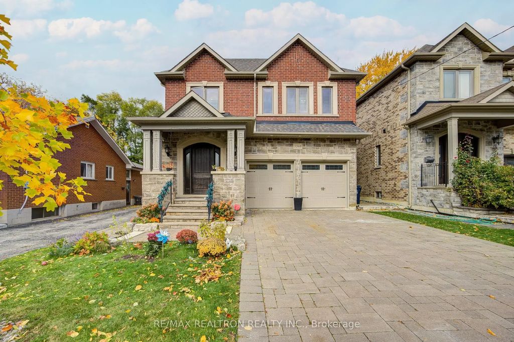 326b Horsham Avenue, Toronto C07