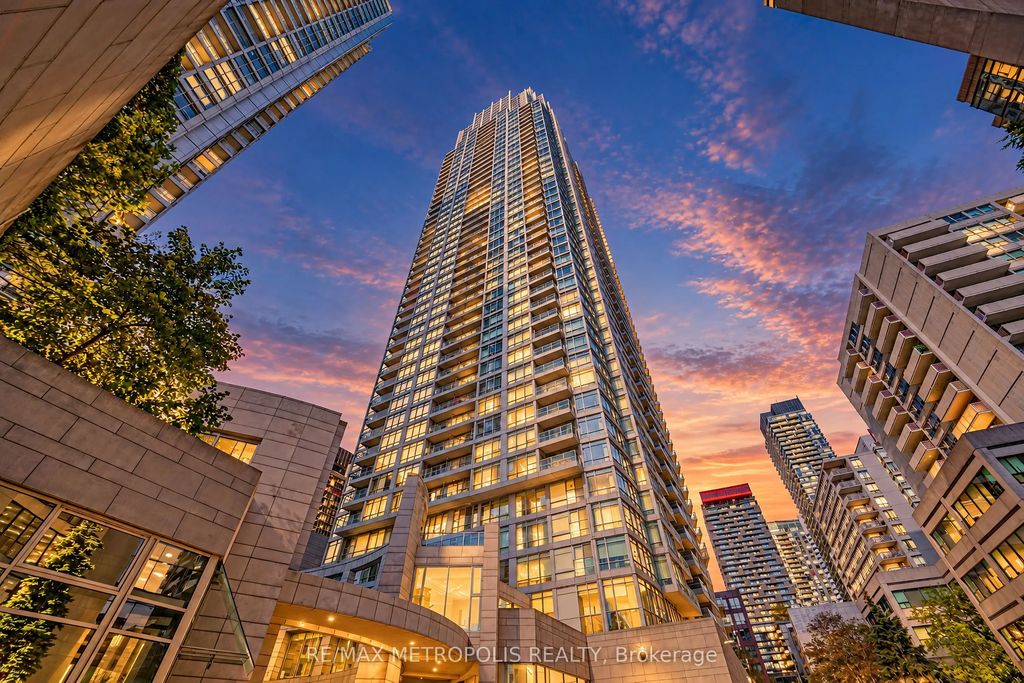 2191 Yonge Street 3709, Toronto C10