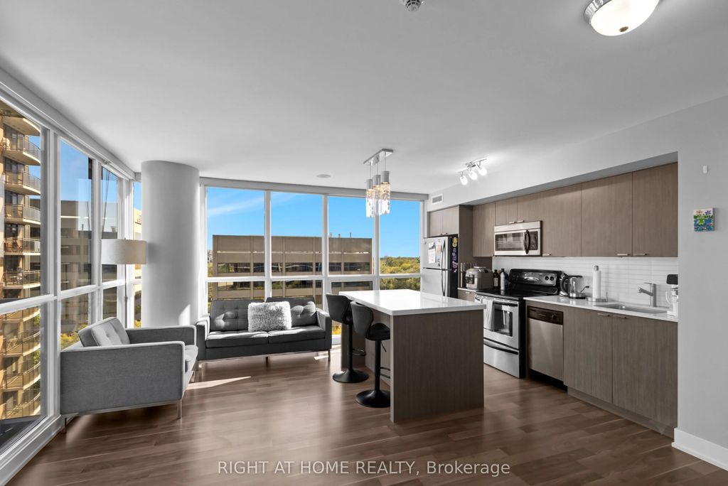 23 Sheppard Avenue E 904, Toronto C14
