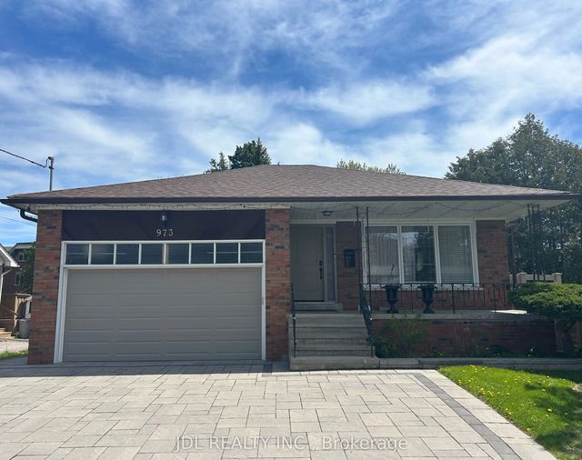 973 Willowdale Ave Avenue Master Bedroom Aa Bsmt, Toronto C14