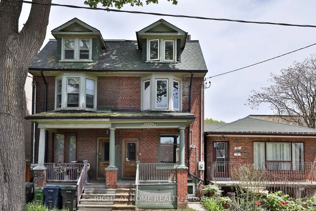 119 Manning Avenue, Toronto C01