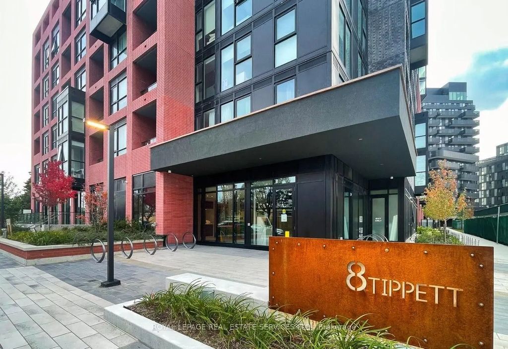 8 Tippett Road 717, Toronto C06