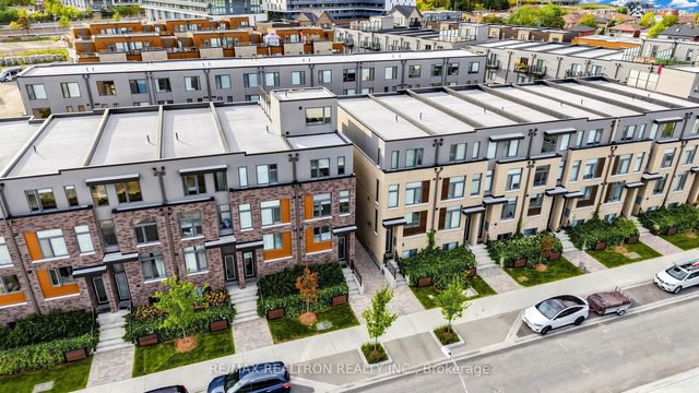 48 Hooyo Terrace, Toronto C04