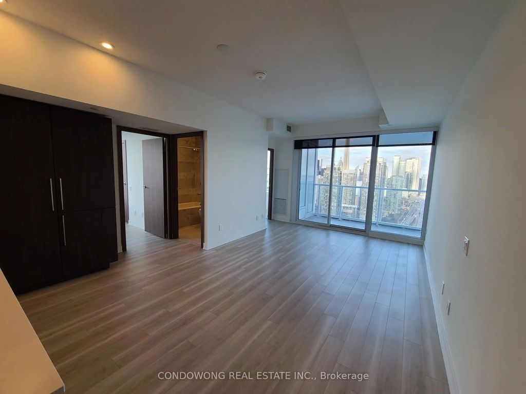 17 Bathurst Street 4510, Toronto C01