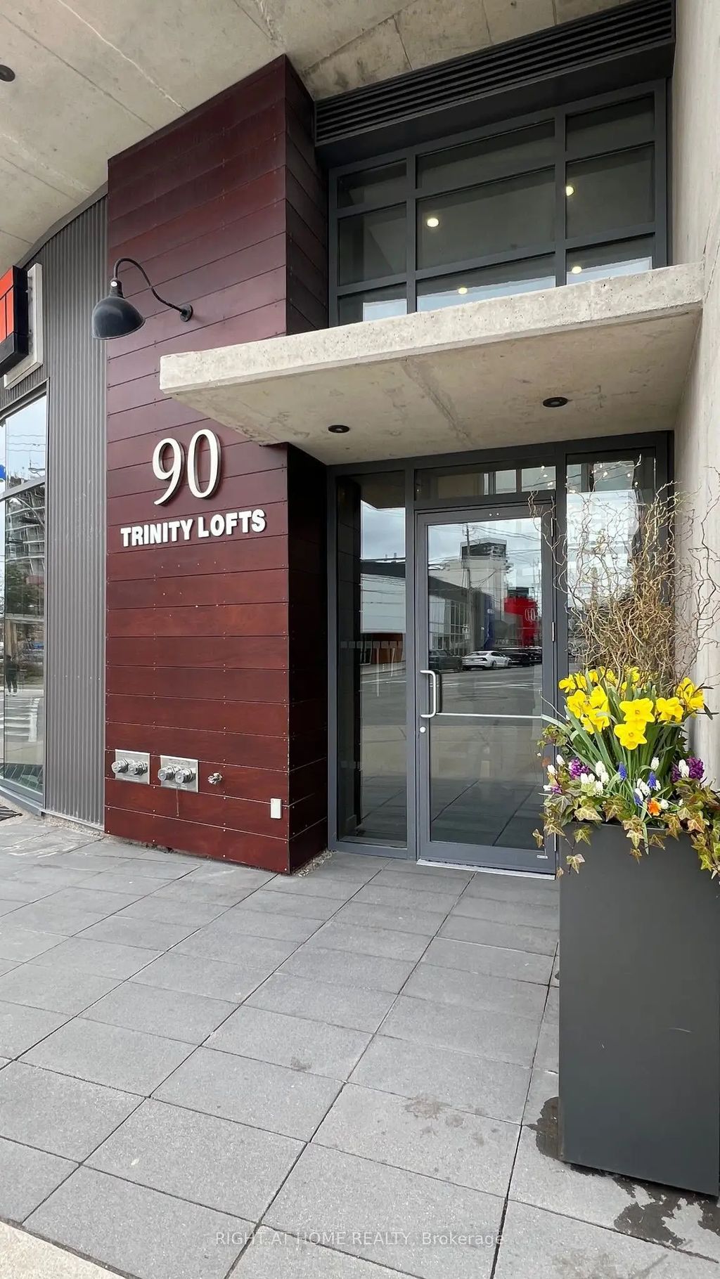 90 Trinity Street 602, Toronto C08