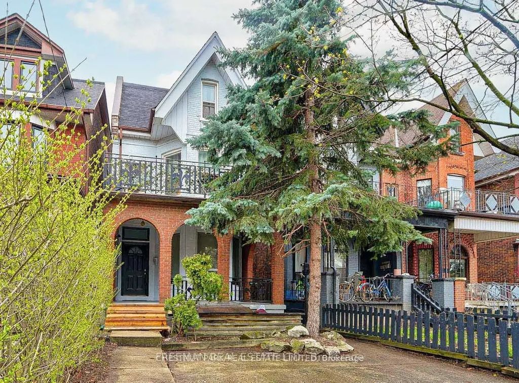 435 Manning Avenue Main Floor, Toronto C01