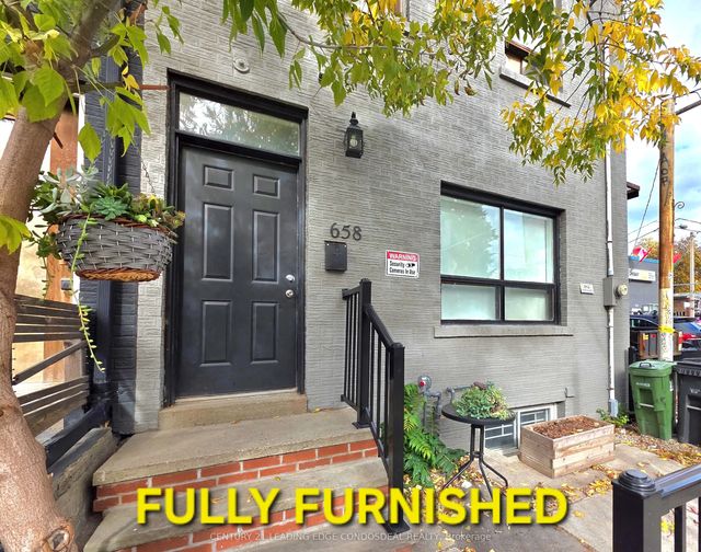 658 Dundas Street W 2b, Toronto C01