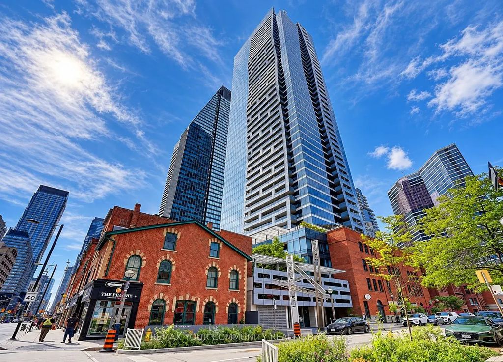 5 St Joseph Street 1708, Toronto C01