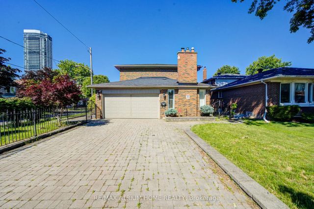8 Patrick Boulevard, Toronto C15