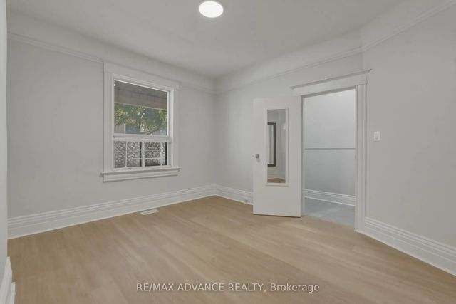 82a Augusta Avenue, Toronto C01