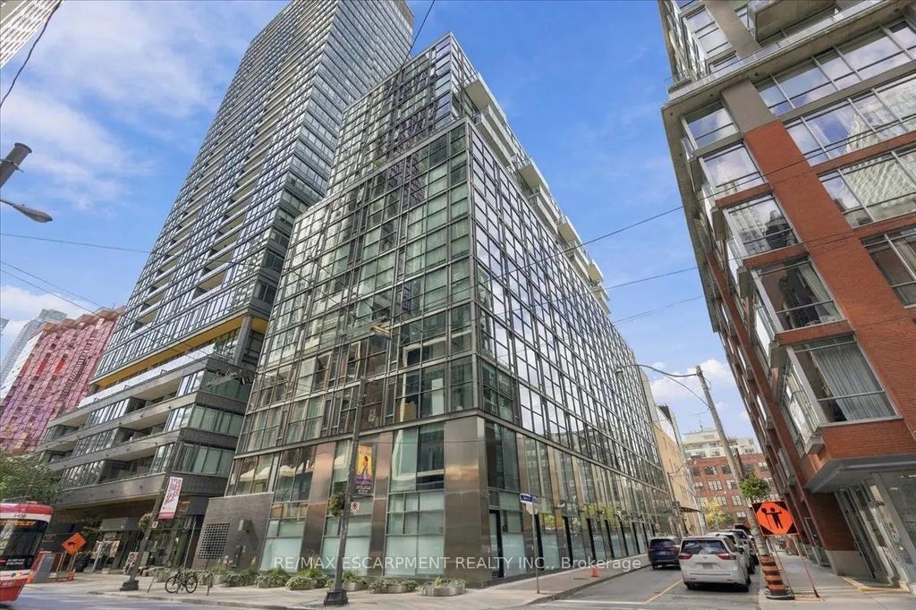 25 Oxley Street 613, Toronto C01