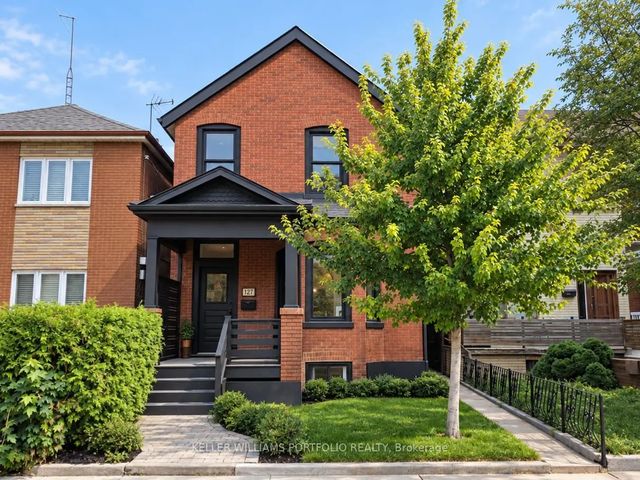 127 Lisgar Street Lower, Toronto C01