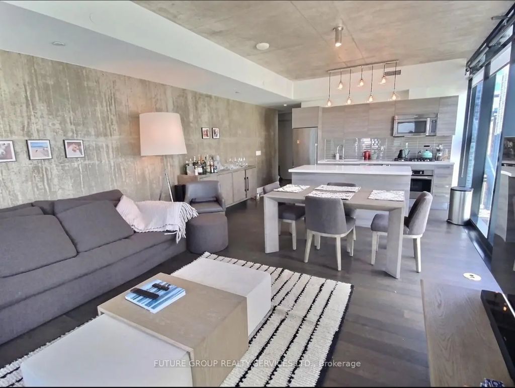 224 King Street W 1204, Toronto C01