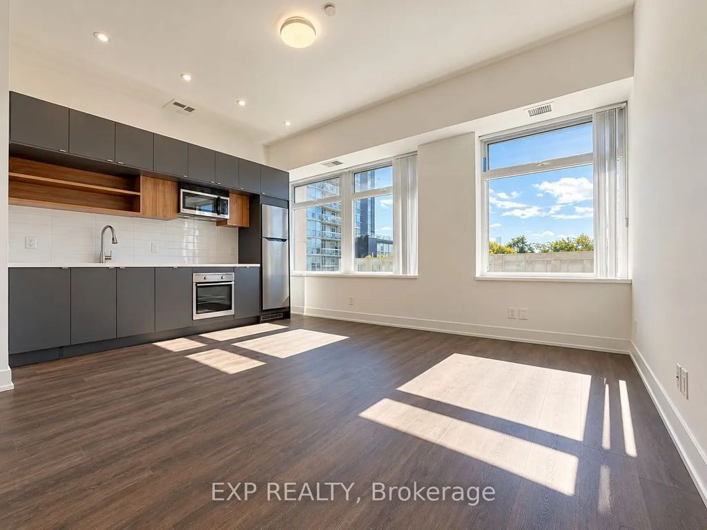 111 St Clair Avenue W 315, Toronto C02