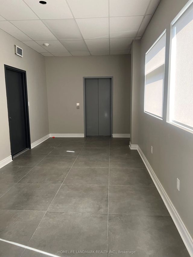 89 Finch Avenue W 301, Toronto C07