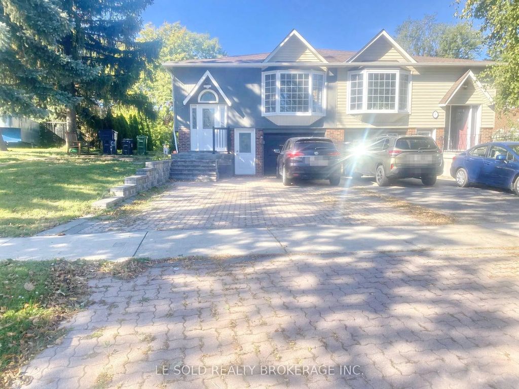 2 Chipwood Crescent Upper, Toronto C15