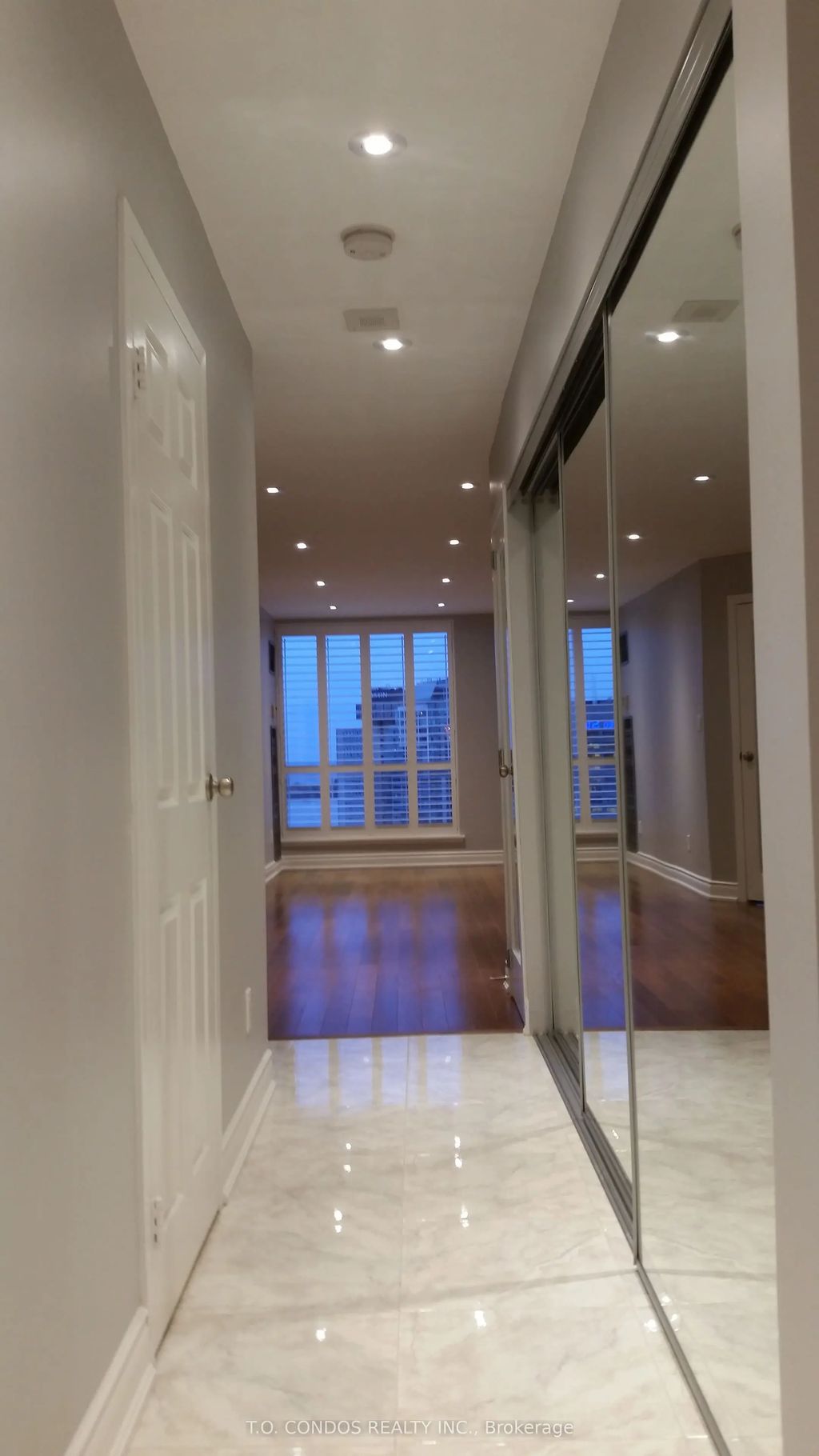 25 The Esplanade Avenue 3101, Toronto C08